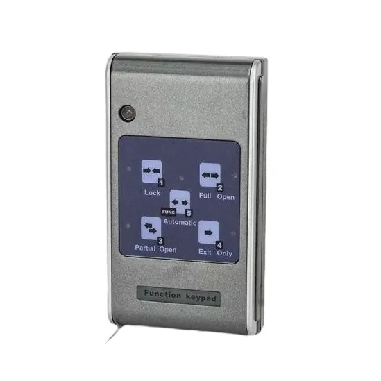 Que vantagens a chave de função da porta automática tem sobre o modelo comum?